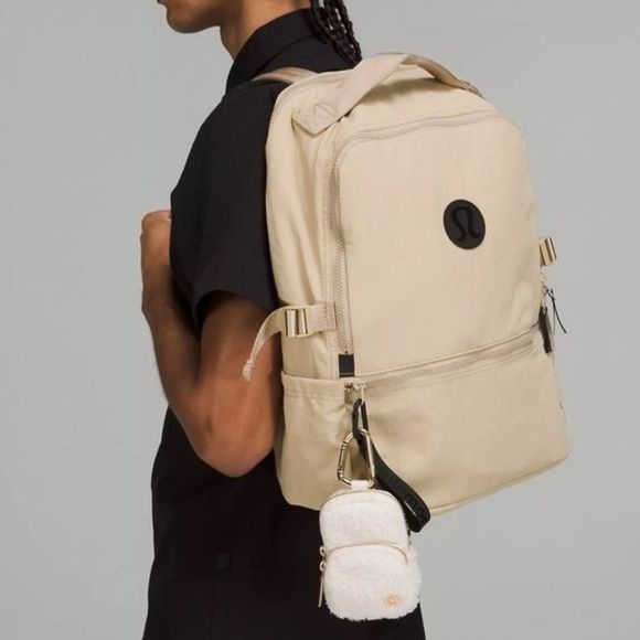 Lululemon Nano Clip On Backpack White Fleece Nwt - Picture 4 of 5